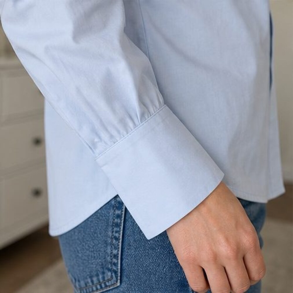 Emerald Button Blouse - Picture 5 of 6